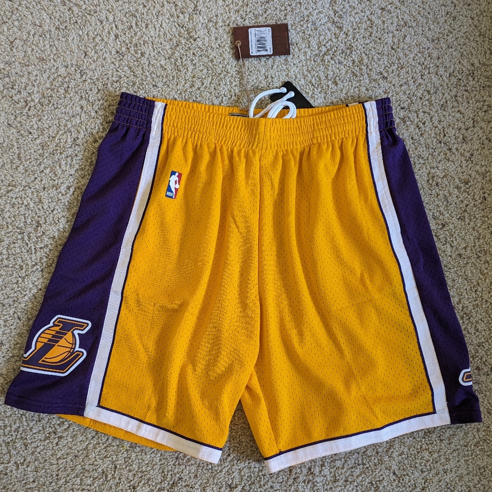 Mitchell & Ness NBA Los Angeles Lakers 2009 Swingman Basketball Shorts men XL